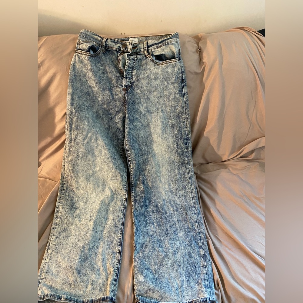 Wide leg jeans